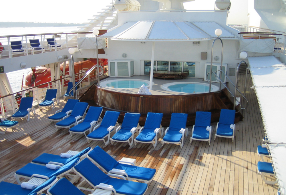 seabourn legend pooldeck